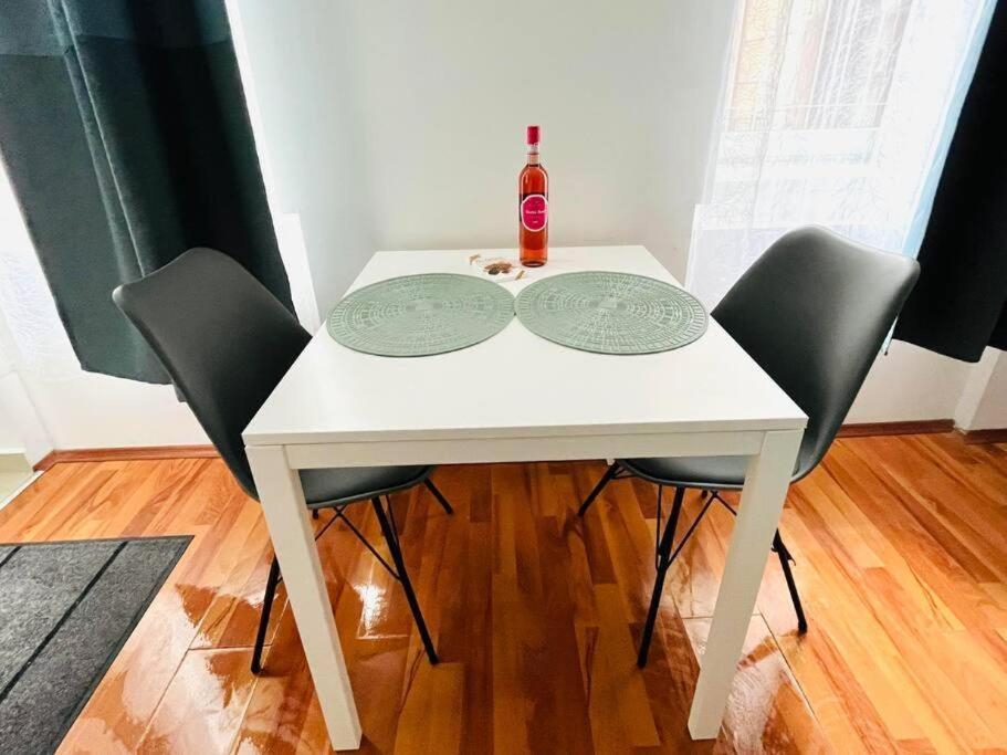 Kazy - In The Heart Of Apartment